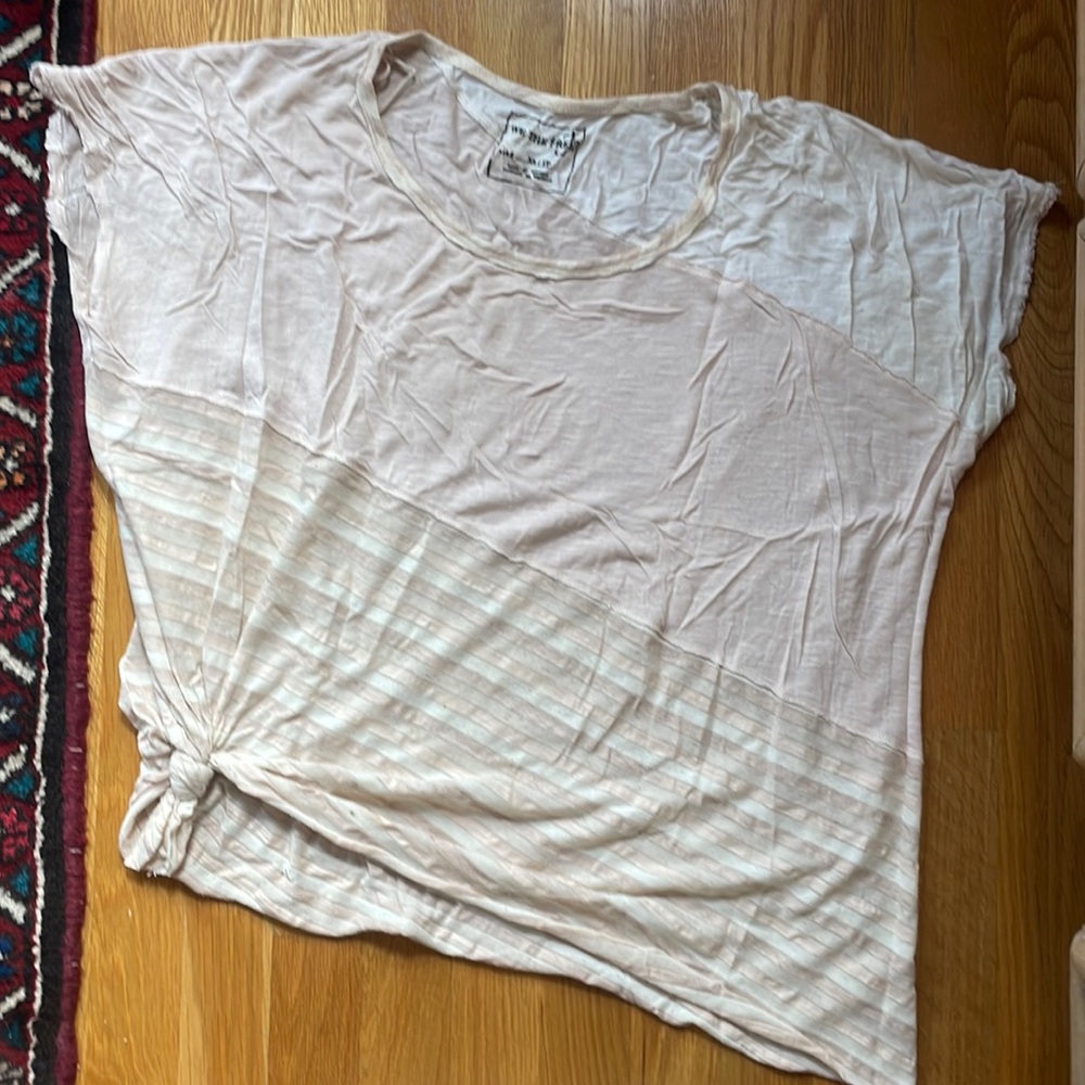 We the Free tee perfect to wear with leggings! Pale pink, white and tan color!